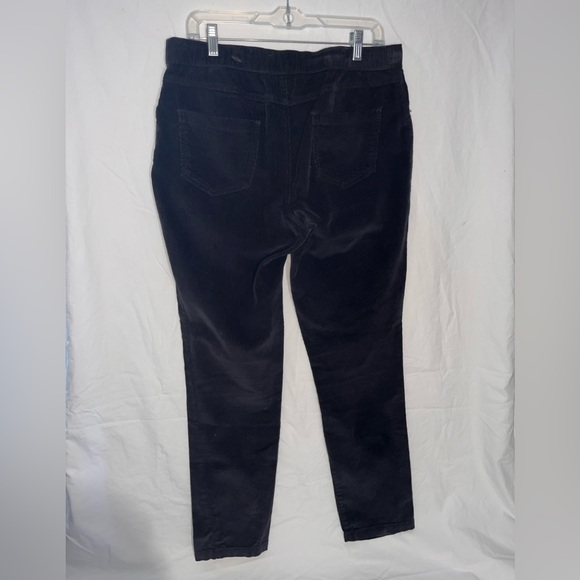 Reaction Kenneth Cole Black Corduroy Pull on Pants size 12 - Picture 2 of 4